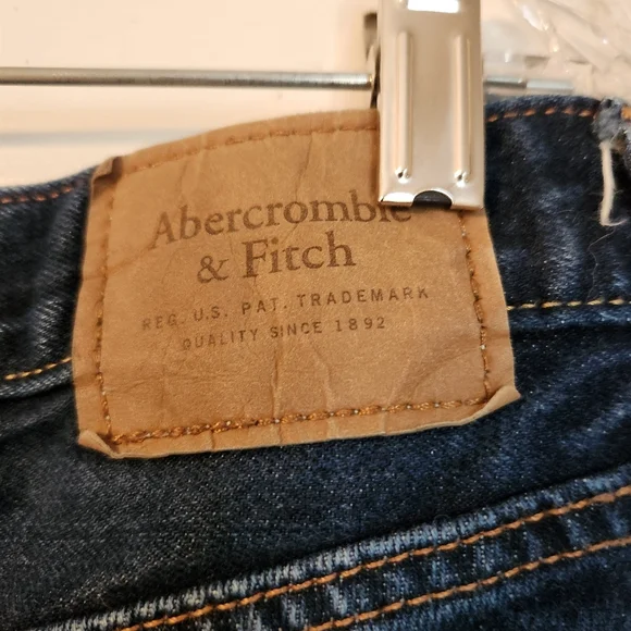 Abercrombie & Fitch Men's Slim Straight Blue Denim Jeans 32 ×32 Button Front EUC - Picture 4 of 8
